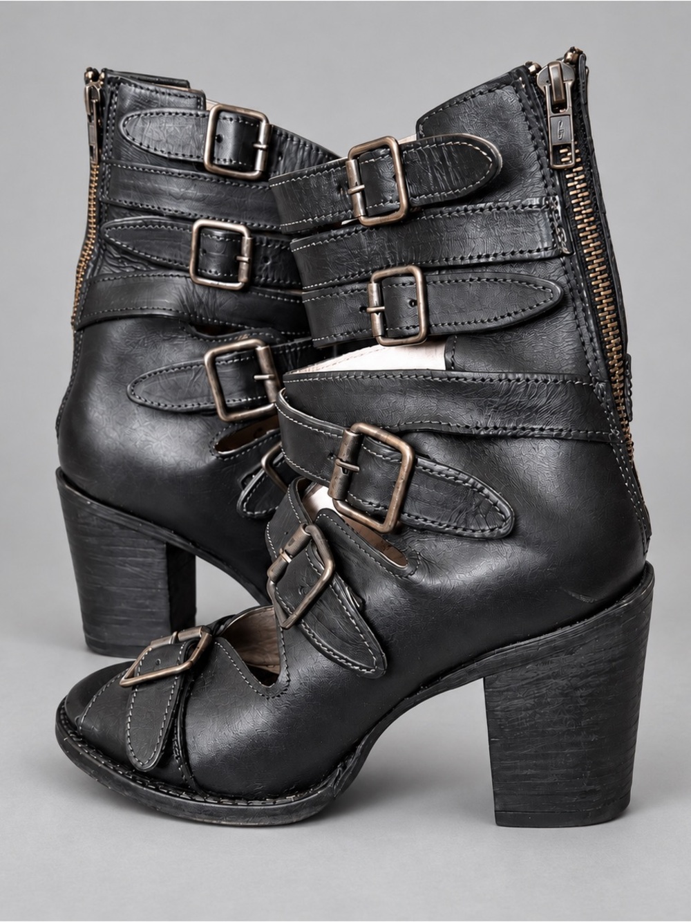 FREEBIRD Bond Black Leather Buckle Heeled Ankle Boots Size 8 VGUC w/Box & DBag